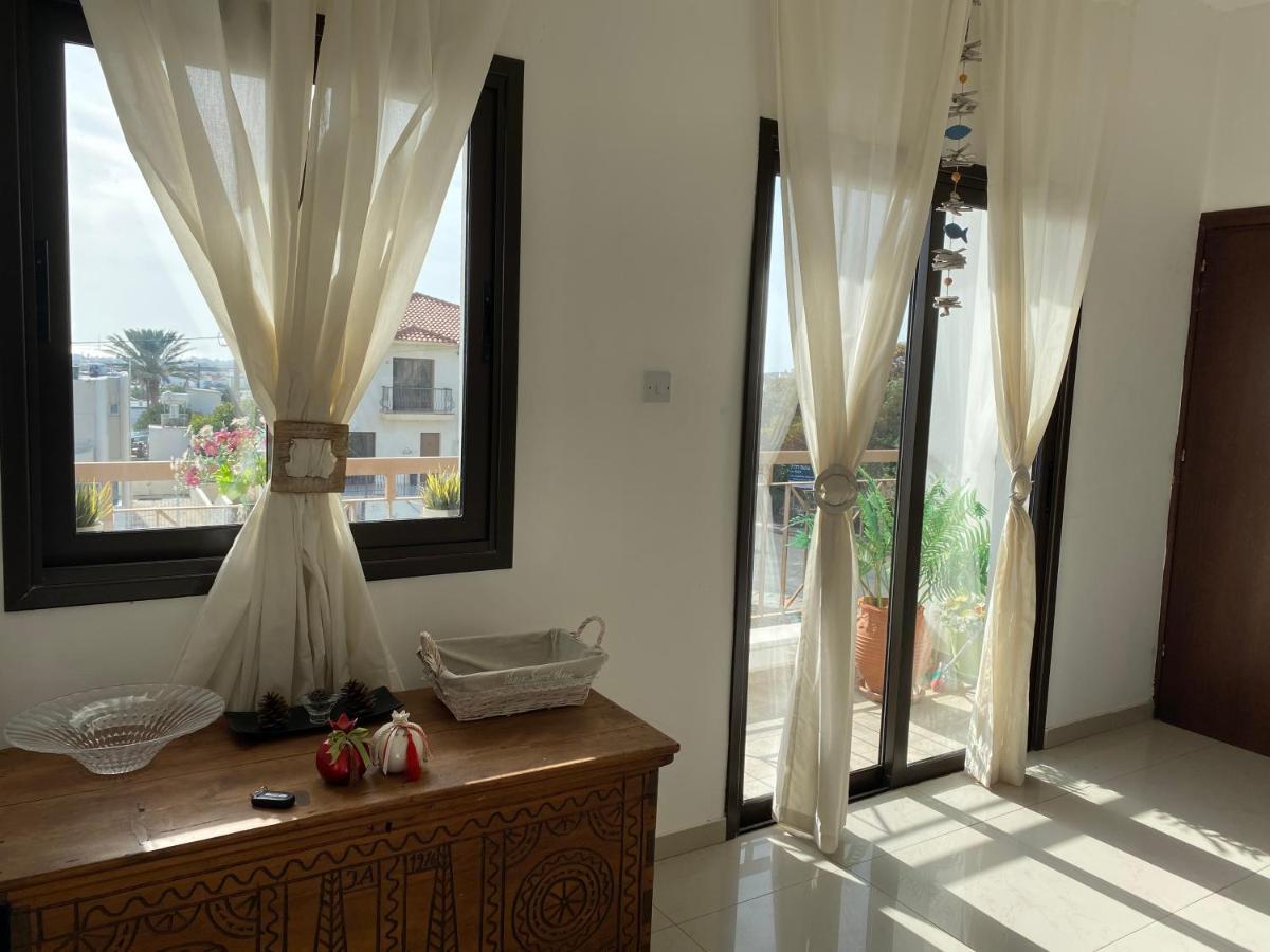 Two Bedroom Duplex :Mountain And Sea View لارنكا المظهر الخارجي الصورة