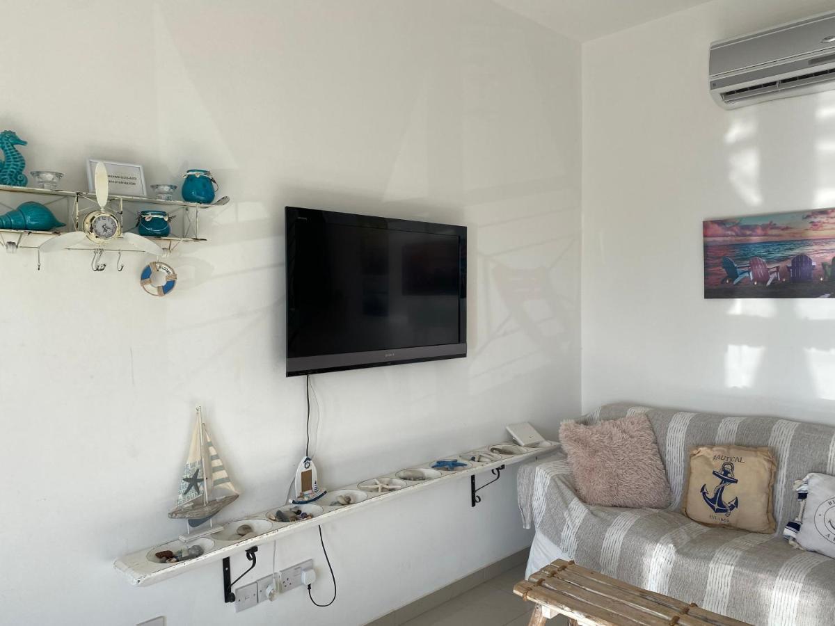 Two Bedroom Duplex :Mountain And Sea View لارنكا المظهر الخارجي الصورة